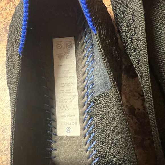 Rothy's The Loafers Size 7 Retired Black
Honeycomb Round Toe Flats - Picture 4 of 5